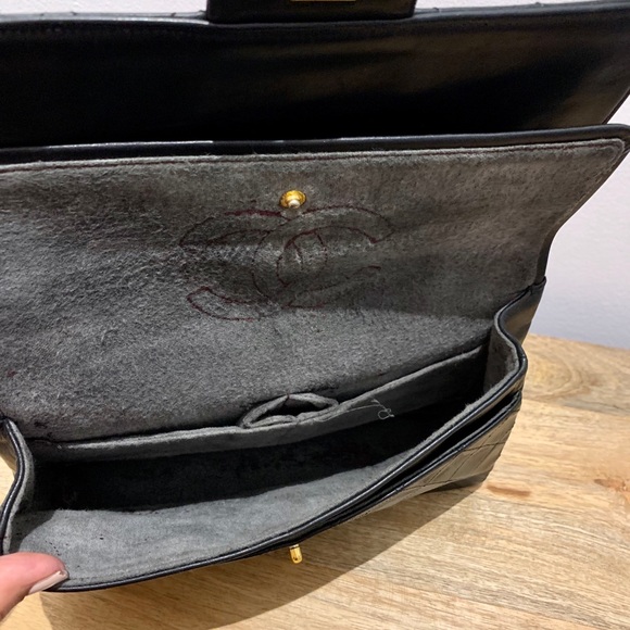 {SOLD} Chanel classic double flap bag - Picture 9 of 13